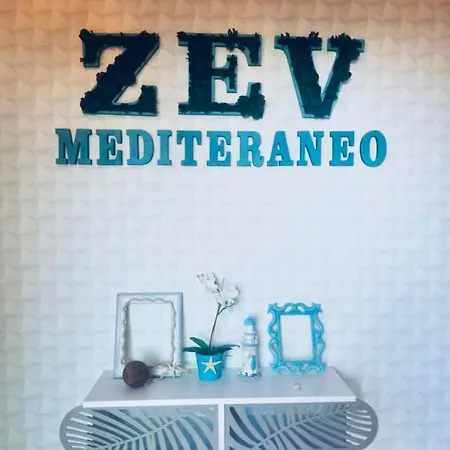 Apartmán Zev Mediteraneo 6 *